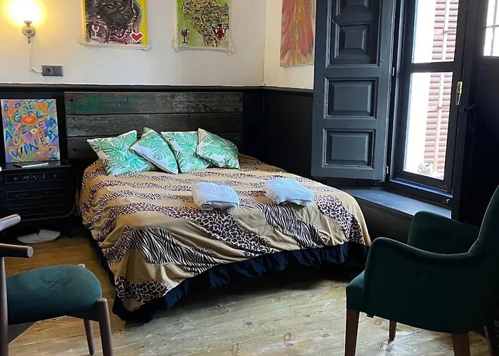 ヴィラ Villacremita And Different House In