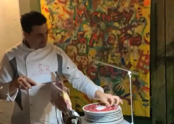 Villacremita And Different House In *