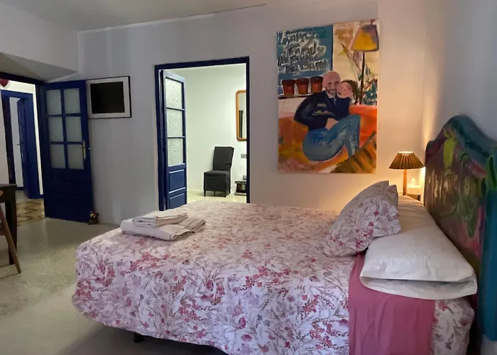 ヴィラ Villacremita And Different House In *